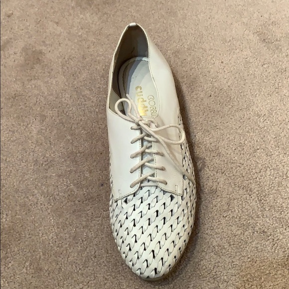 White Vintage Leather Flats - Picture 4 of 4